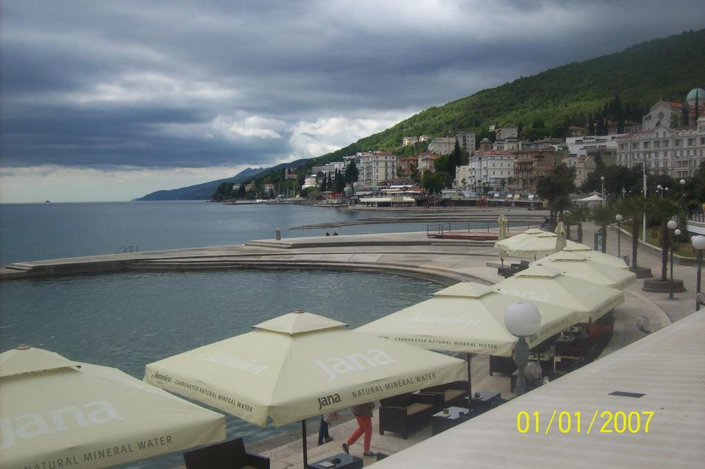 Apartment Kutlesa Volosko Esterno foto